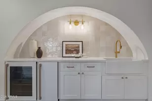 8538 E San Lorenzo Dr, Scottsdale, AZ 85258 - Photo 11