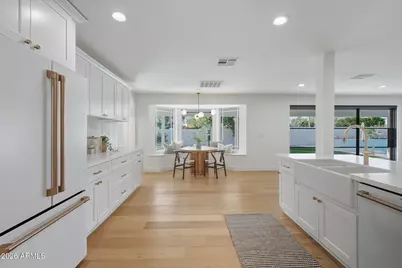 8538 E San Lorenzo Drive, Scottsdale, AZ 85258 - Photo 15