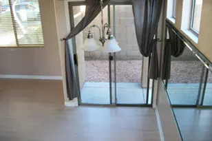 21817 N 40th Pl, Phoenix, AZ 85050 - Photo 7