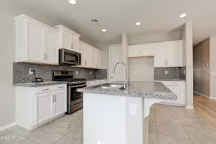 17435 W Georgia Dr, Surprise, AZ 85388 - Photo 19