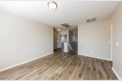 6716 S 36th Lane, Phoenix, AZ 85041 - Photo 9