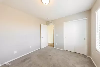 6716 S 36th Lane, Phoenix, AZ 85041 - Photo 15