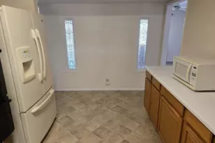 10342 W Bayside Rd, Sun City, AZ 85351 - Photo 9