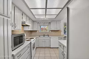 1708 W Sunnyslope Ln, Phoenix, AZ 85021 - Photo 17