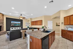 9782 W Buckhorn Trail, Peoria, AZ 85383 - Photo 13