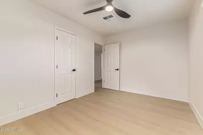 4634 W Weldon Avenue, Phoenix, AZ 85031 - Photo 15