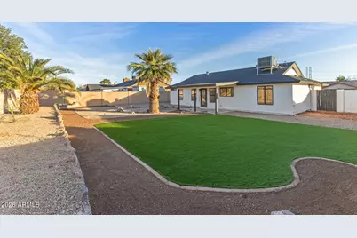 8938 W Echo Lane, Peoria, AZ 85345 - Photo 3