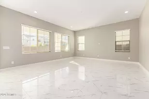 3511 E Crest Ln, Phoenix, AZ 85050 - Photo 7