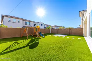 3511 E Crest Ln, Phoenix, AZ 85050 - Photo 37