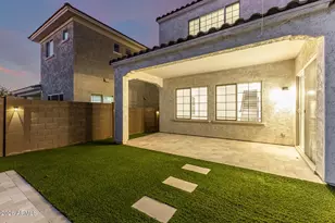 3511 E Crest Ln, Phoenix, AZ 85050 - Photo 35