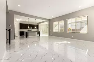 3511 E Crest Ln, Phoenix, AZ 85050 - Photo 13