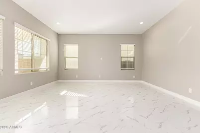 3511 E Crest Lane, Phoenix, AZ 85050 - Photo 7