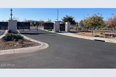 9210 W Roma Avenue, Phoenix, AZ 85037 - Photo 3