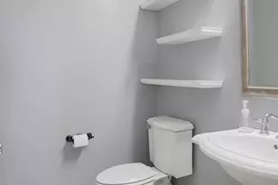 18233 W Estes Way, Goodyear, AZ 85338 - Photo 19