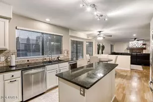 1609 E Mohawk Ln, Phoenix, AZ 85024 - Photo 11