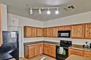 8169 W Groom Creek Rd, Phoenix, AZ 85043 - Photo 17