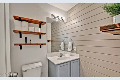 8169 W Groom Creek Road, Phoenix, AZ 85043 - Photo 13