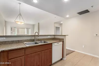 2302 N Central Avenue N #411, Phoenix, AZ 85004 - Photo 11