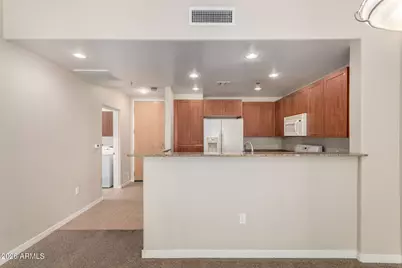 2302 N Central Avenue N #411, Phoenix, AZ 85004 - Photo 5