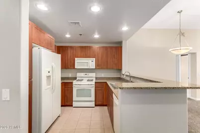 2302 N Central Avenue N #411, Phoenix, AZ 85004 - Photo 9