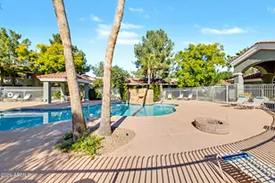 2929 W Yorkshire Dr, Phoenix, AZ 85027 - Photo 29