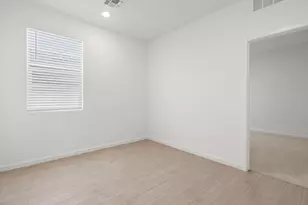 7577 E Cozy Cottage Ln, San Tan Valley, AZ 85143 - Photo 13