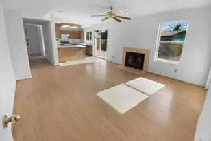 9023 W Mauna Loa Ln, Peoria, AZ 85381 - Photo 3