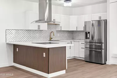 334 N 18th Drive, Phoenix, AZ 85007 - Photo 11