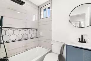 334 N 18th Dr, Phoenix, AZ 85007 - Photo 23