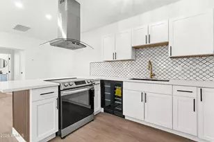 334 N 18th Dr, Phoenix, AZ 85007 - Photo 15