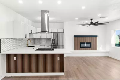 334 N 18th Drive, Phoenix, AZ 85007 - Photo 13