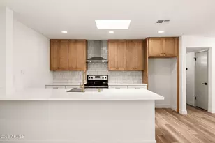 17 E Cairo Dr, Tempe, AZ 85282 - Photo 9