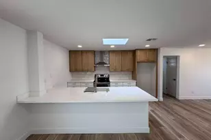 17 E Cairo Dr, Tempe, AZ 85282 - Photo 9