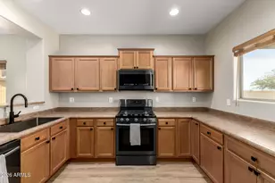 8739 N 179th Dr, Waddell, AZ 85355 - Photo 17