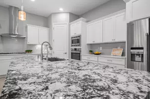 1123 W Thunderhill Dr, Phoenix, AZ 85045 - Photo 5