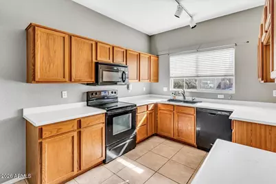 9304 W Gold Dust Avenue, Peoria, AZ 85345 - Photo 5