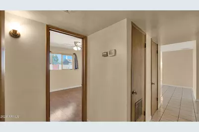 7526 E Minnezona Avenue, Scottsdale, AZ 85251 - Photo 19