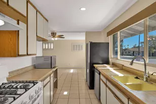 7526 E Minnezona Ave, Scottsdale, AZ 85251 - Photo 11