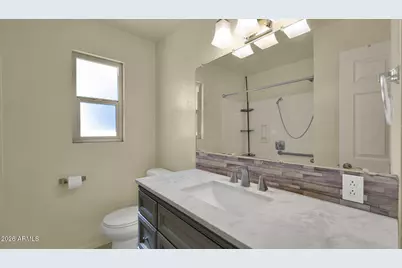 7526 E Minnezona Avenue, Scottsdale, AZ 85251 - Photo 25