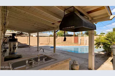 7526 E Minnezona Avenue, Scottsdale, AZ 85251 - Photo 37