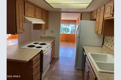 8613 E Orange Blossom Lane, Scottsdale, AZ 85250 - Photo 5