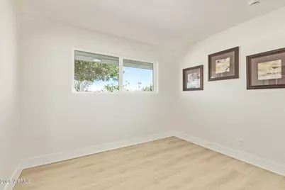 3429 W Sweetwater Avenue, Phoenix, AZ 85029 - Photo 15