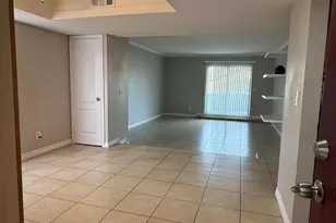 3434 W Danbury Dr, Phoenix, AZ 85053 - Photo 5