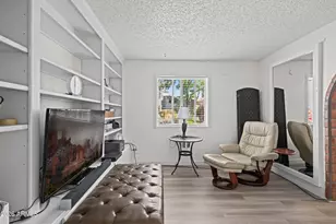 4444 E Paradise Village Pkwy N, Phoenix, AZ 85032 - Photo 9