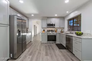 18836 N 94th Ave, Peoria, AZ 85382 - Photo 15