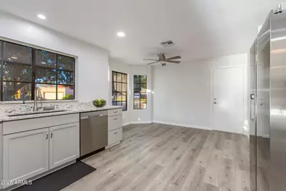 18836 N 94th Avenue, Peoria, AZ 85382 - Photo 11