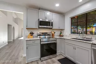 18836 N 94th Ave, Peoria, AZ 85382 - Photo 13