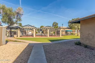 286 W Palomino Dr, Chandler, AZ 85225 - Photo 25