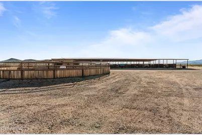46629 W Luray Road, Wickenburg, AZ 85390 - Photo 53