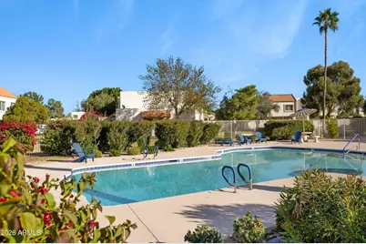 7802 E Keim Drive, Scottsdale, AZ 85250 - Photo 11